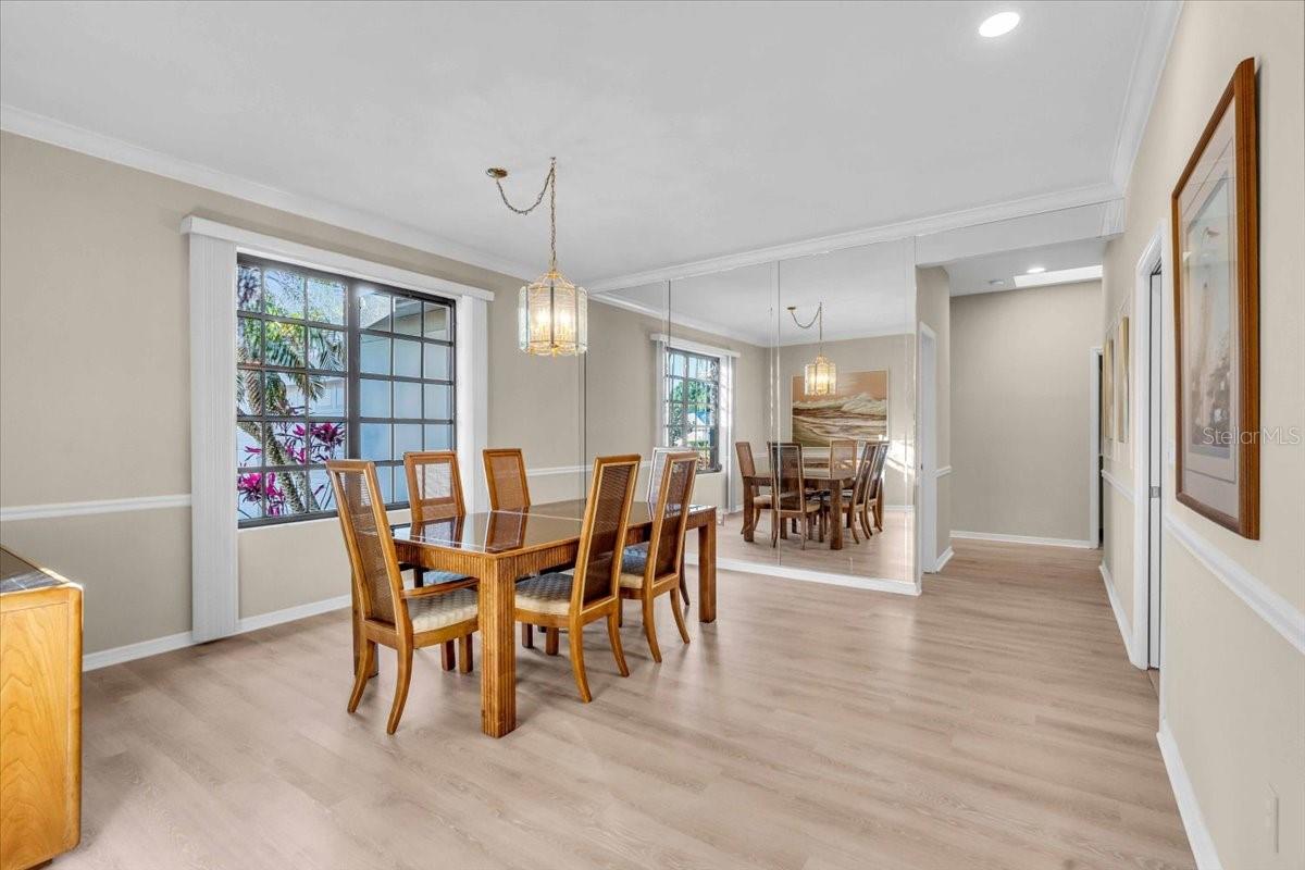 Image 12 of 54 For 3113 Lakeside Circle