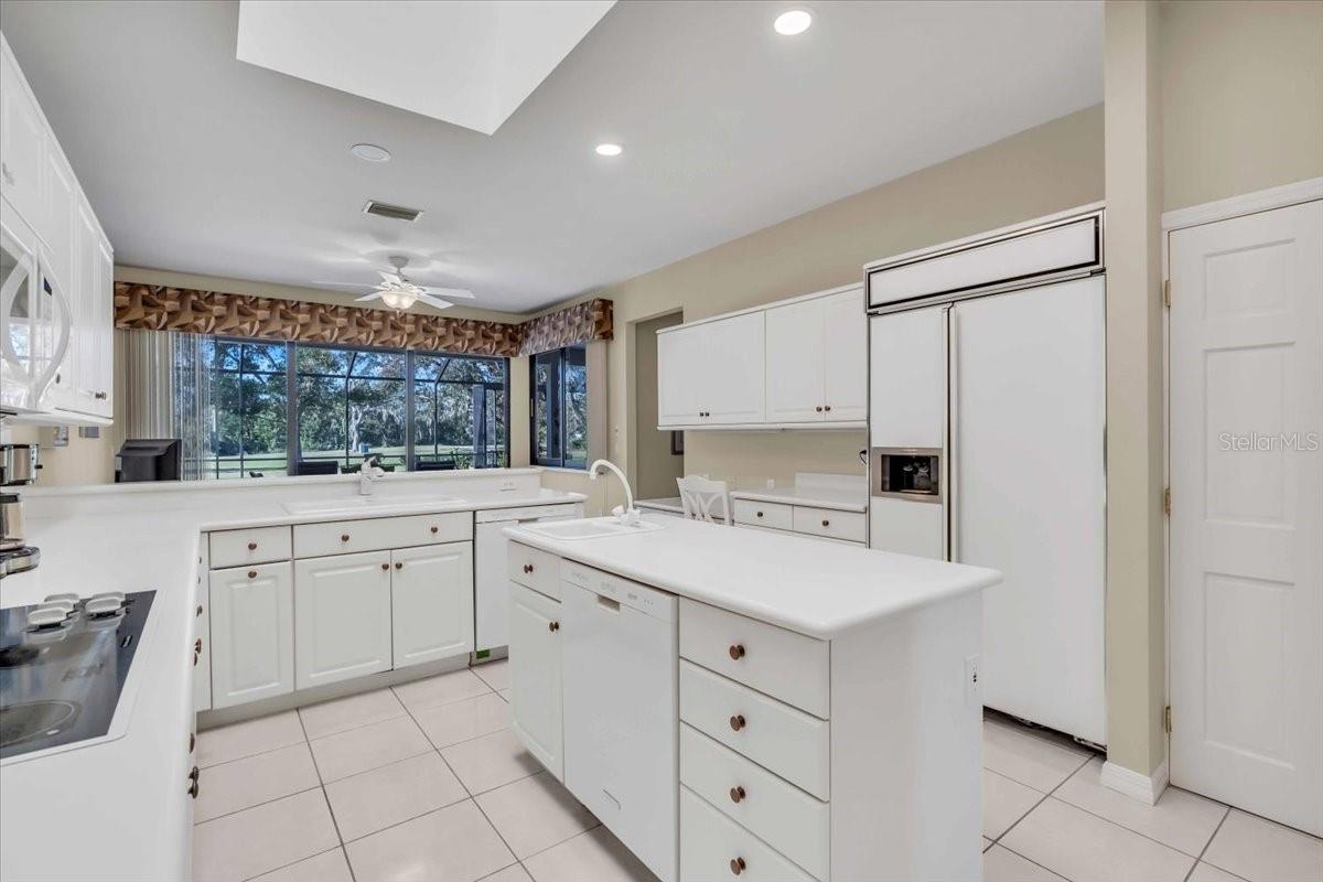 Image 21 of 54 For 3113 Lakeside Circle