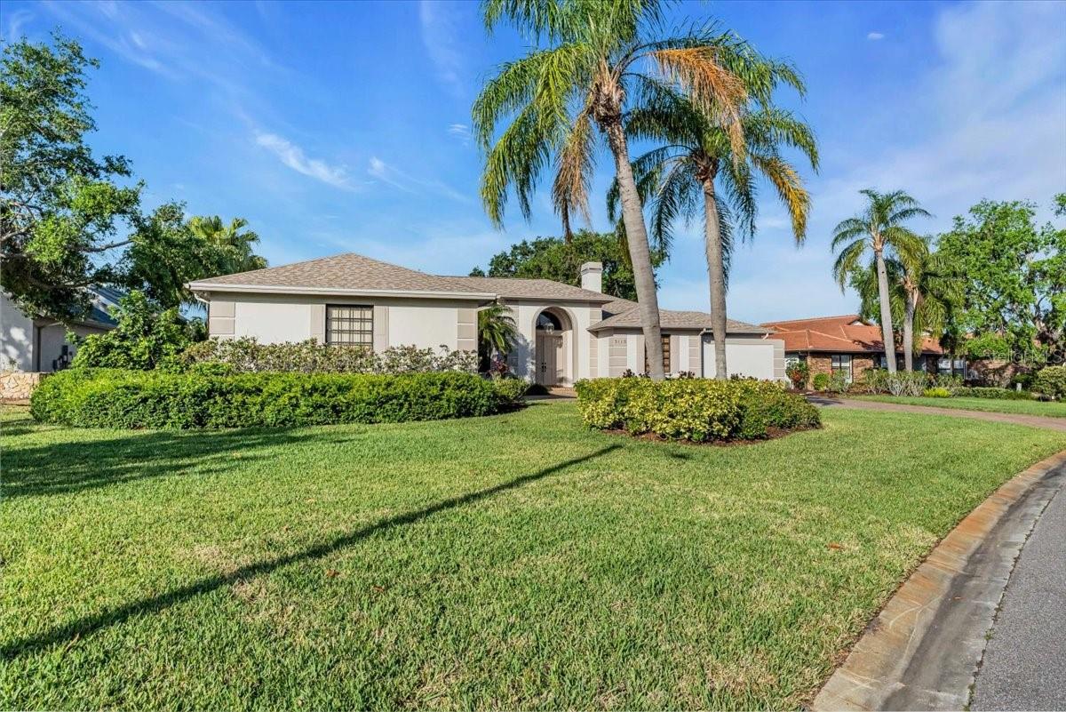 Image 3 of 54 For 3113 Lakeside Circle