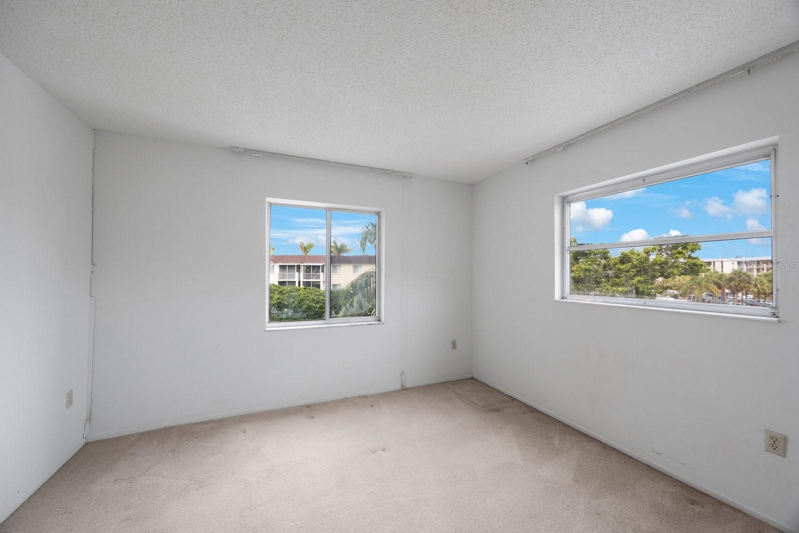 Image 26 of 39 For 4155 Heron Way E-301