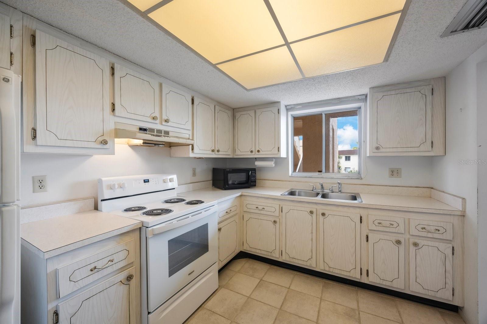 Image 7 of 39 For 4155 Heron Way E-301