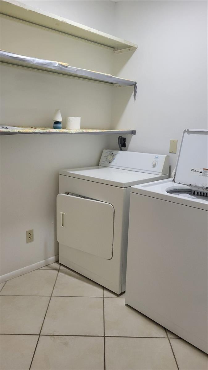 Image 10 of 21 For 4001 Beneva Road 345