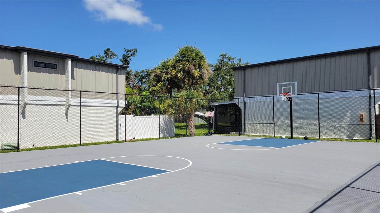 Image 20 of 21 For 4001 Beneva Road 345
