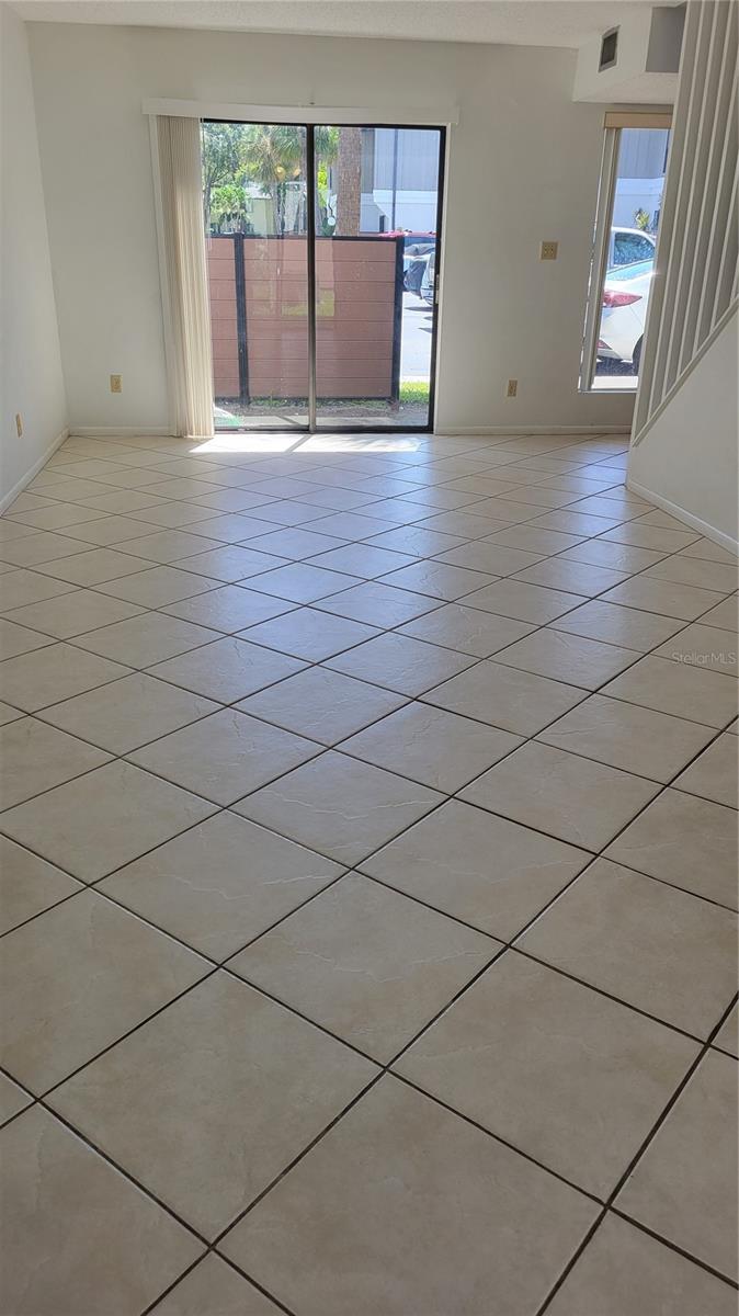 Image 8 of 21 For 4001 Beneva Road 345