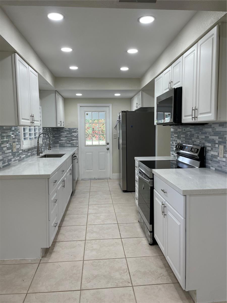 Image 6 of 31 For 3515 Vasco Street