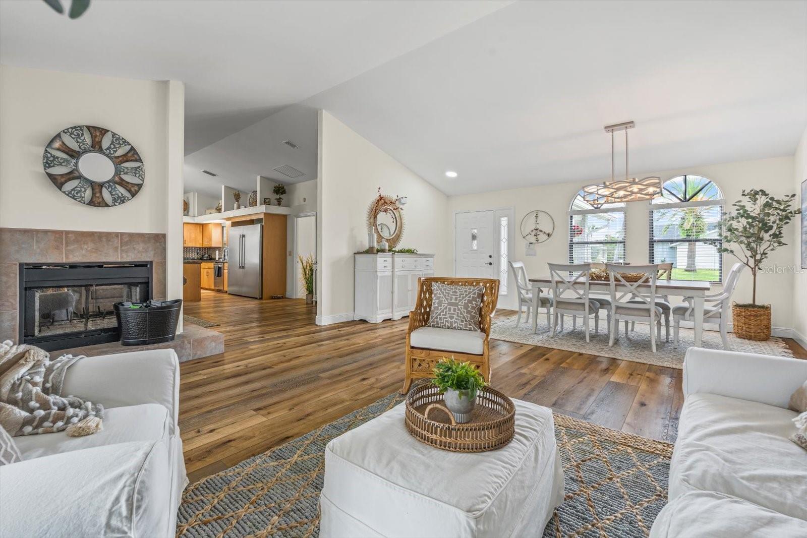 Image 11 of 58 For 5747 39th Street Circle E