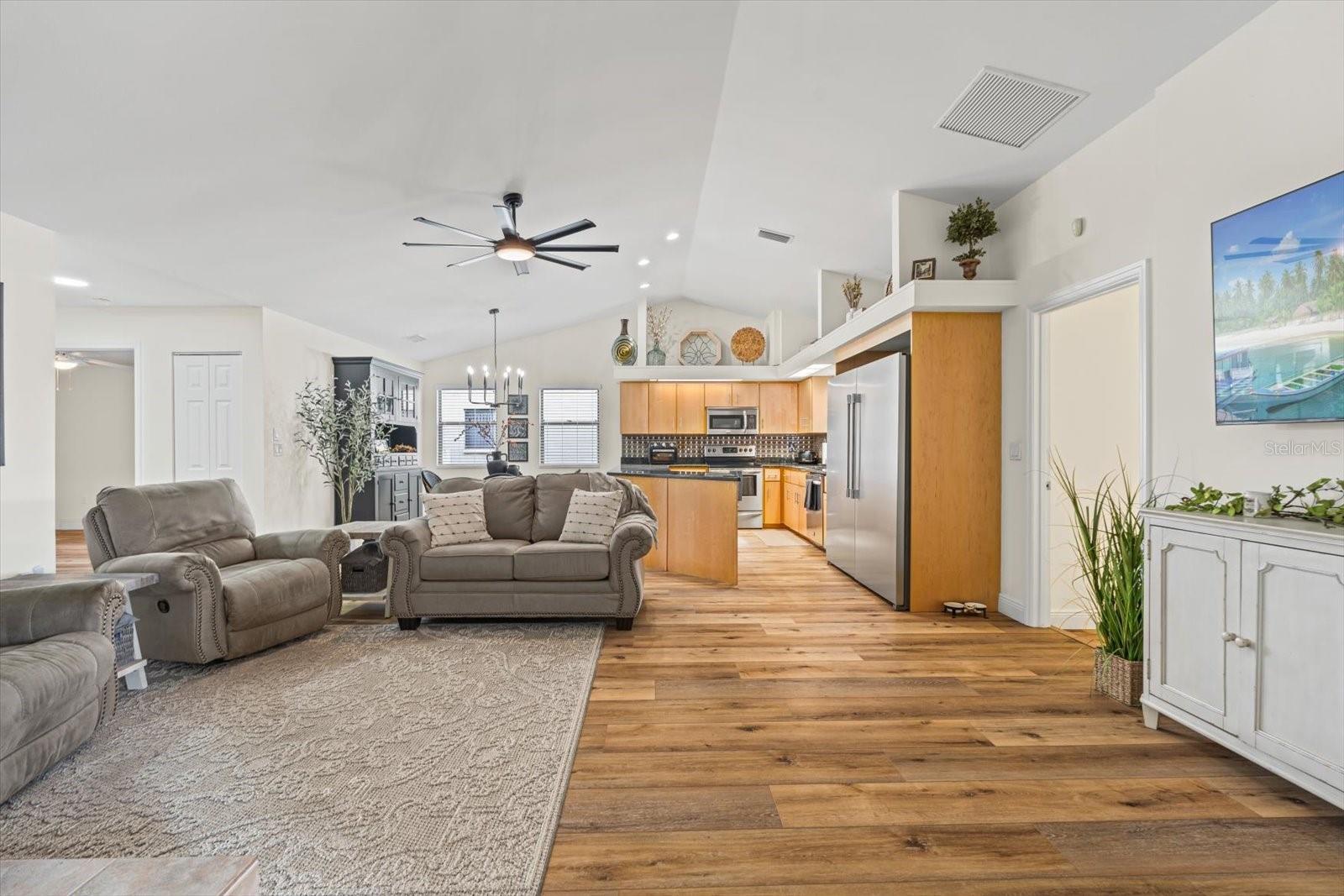 Image 19 of 58 For 5747 39th Street Circle E