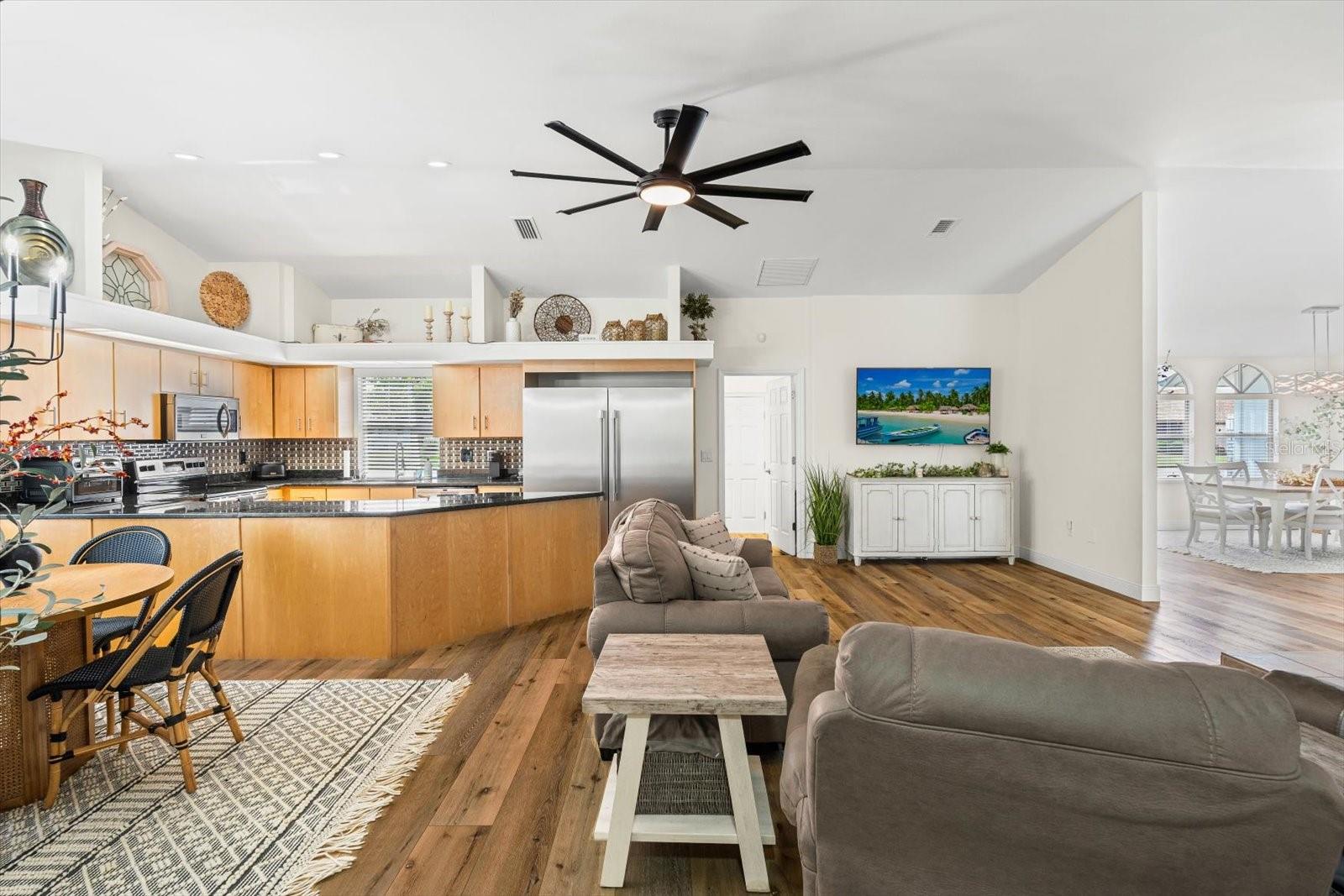 Image 31 of 58 For 5747 39th Street Circle E