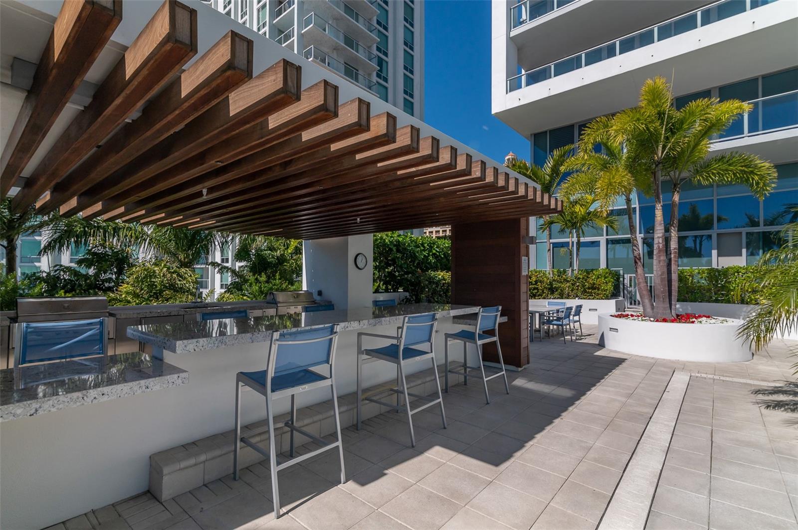 Image 32 of 38 For 1155 Gulfstream Avenue 306