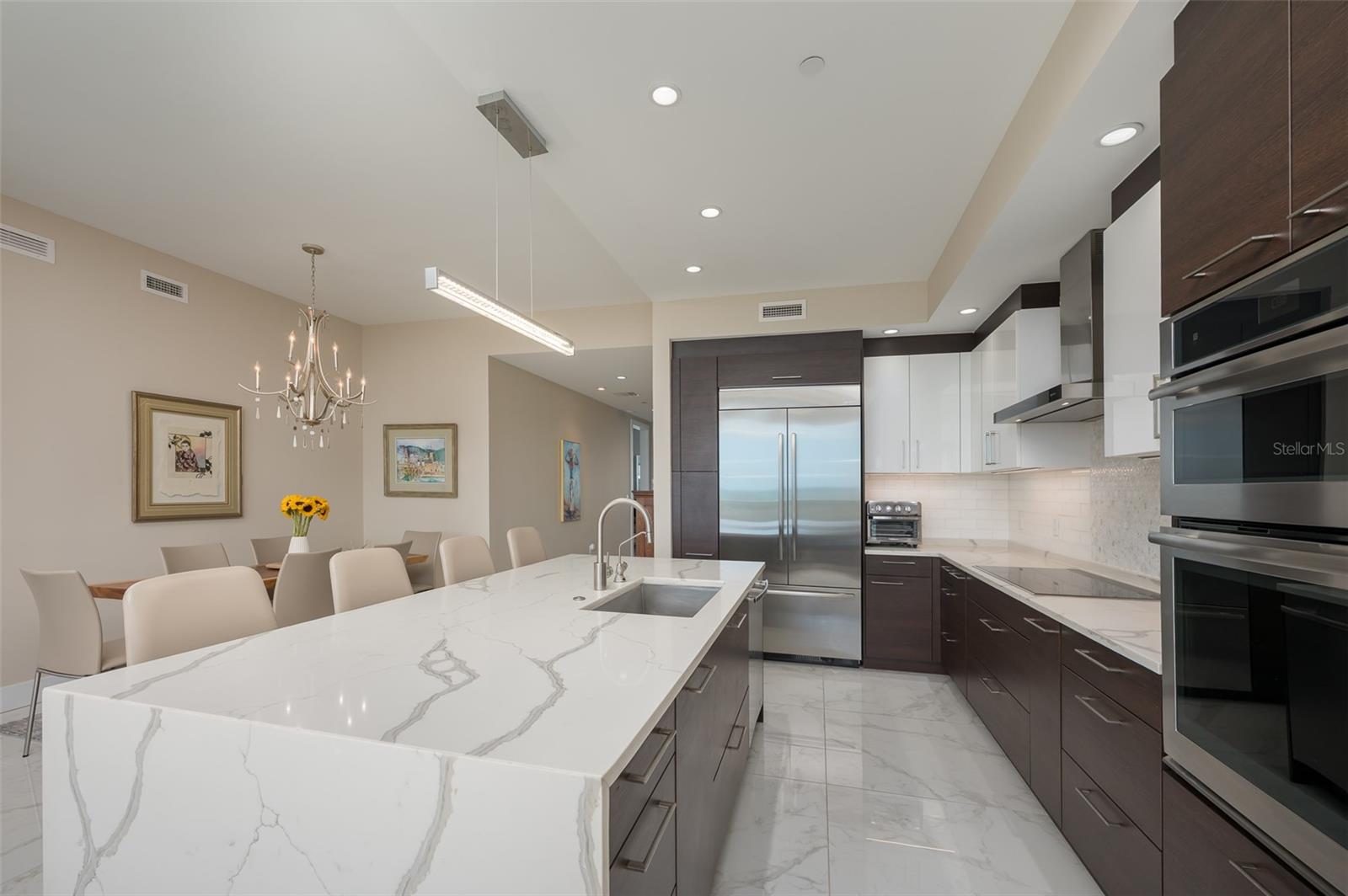 Image 7 of 38 For 1155 Gulfstream Avenue 306