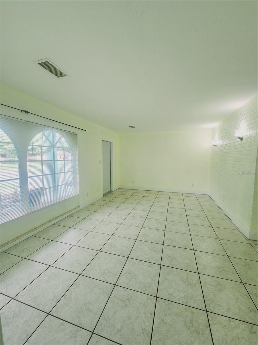 Image 10 of 17 For 2023 Gold Avenue