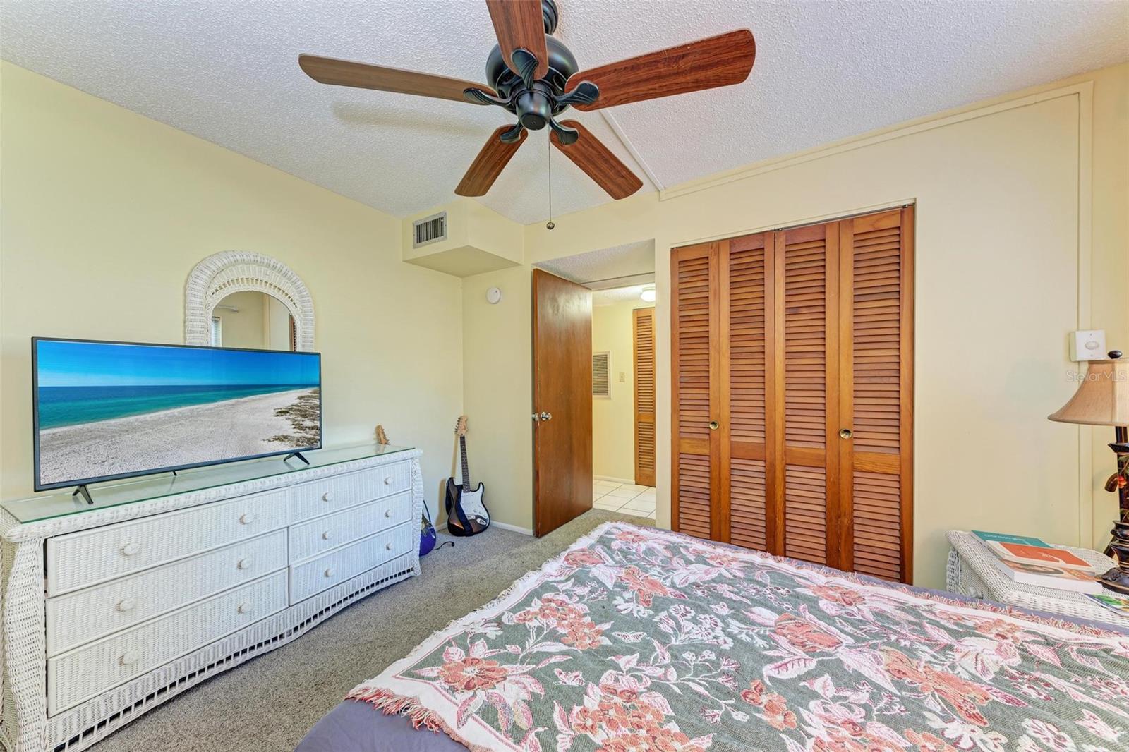 Image 15 of 32 For 3514 Lake Bayshore Drive K-108