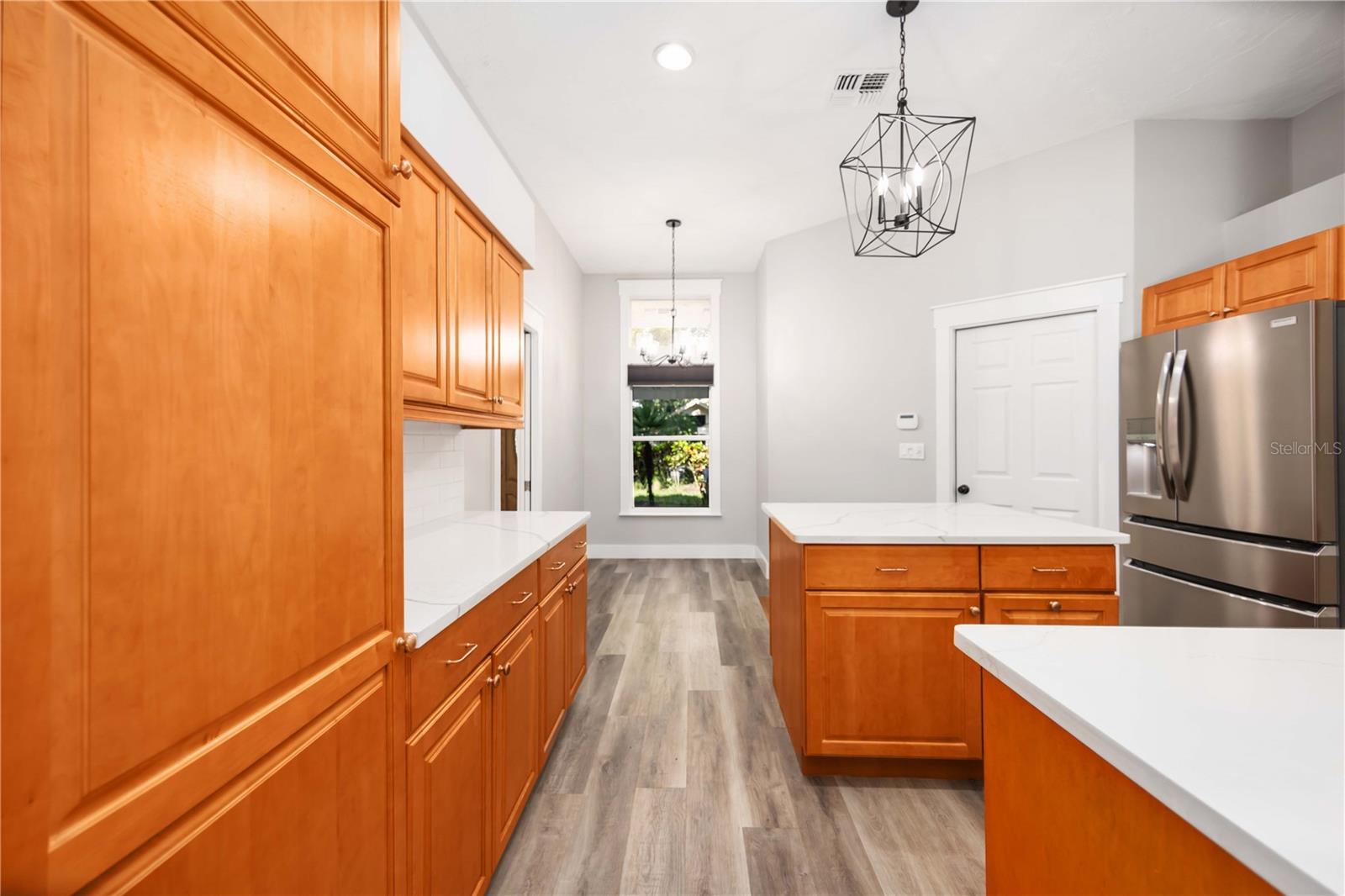 Image 13 of 30 For 4715 Tivoli Avenue