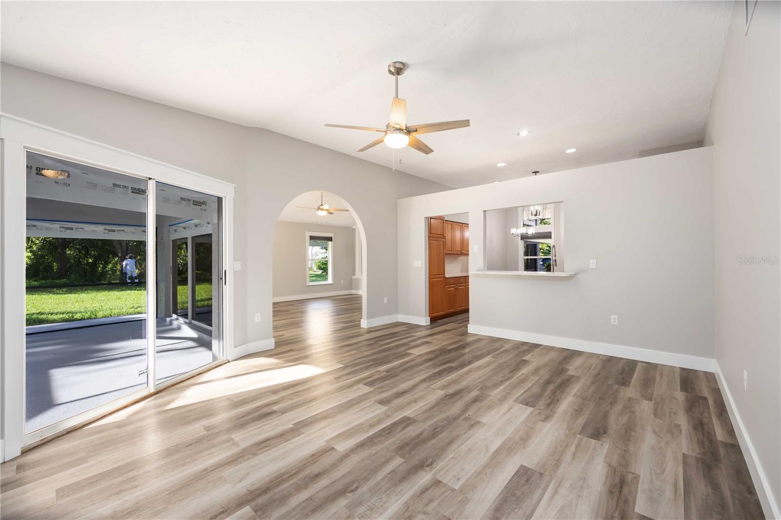 Image 21 of 30 For 4715 Tivoli Avenue