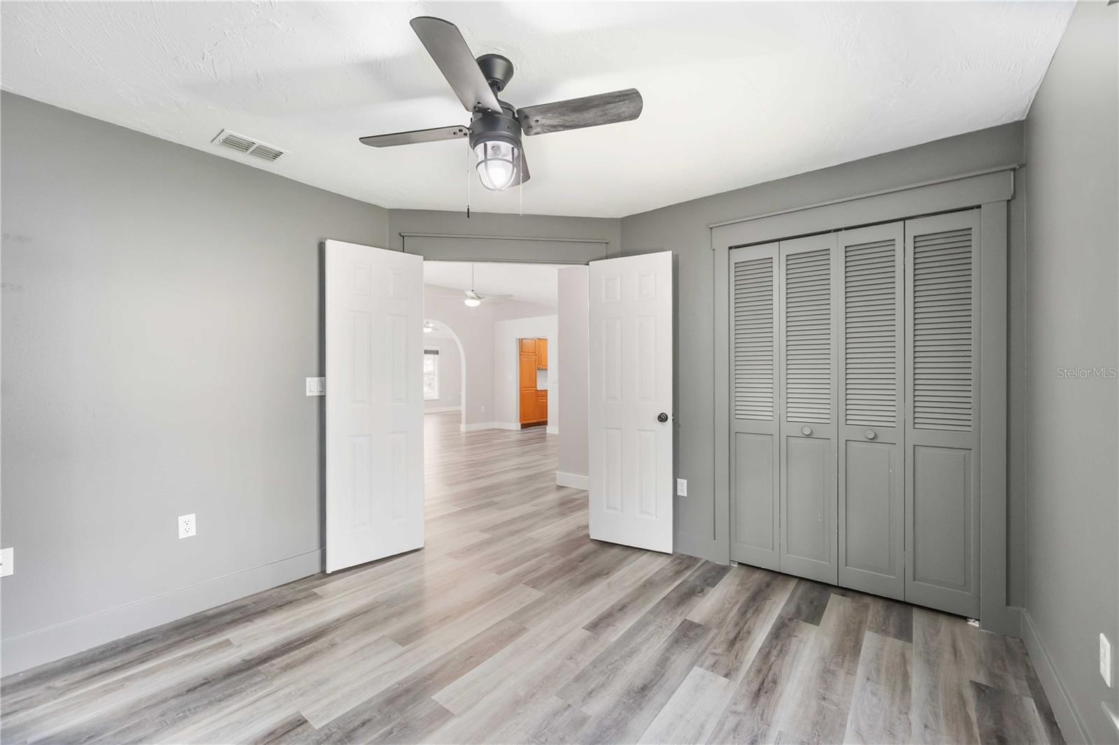 Image 24 of 30 For 4715 Tivoli Avenue
