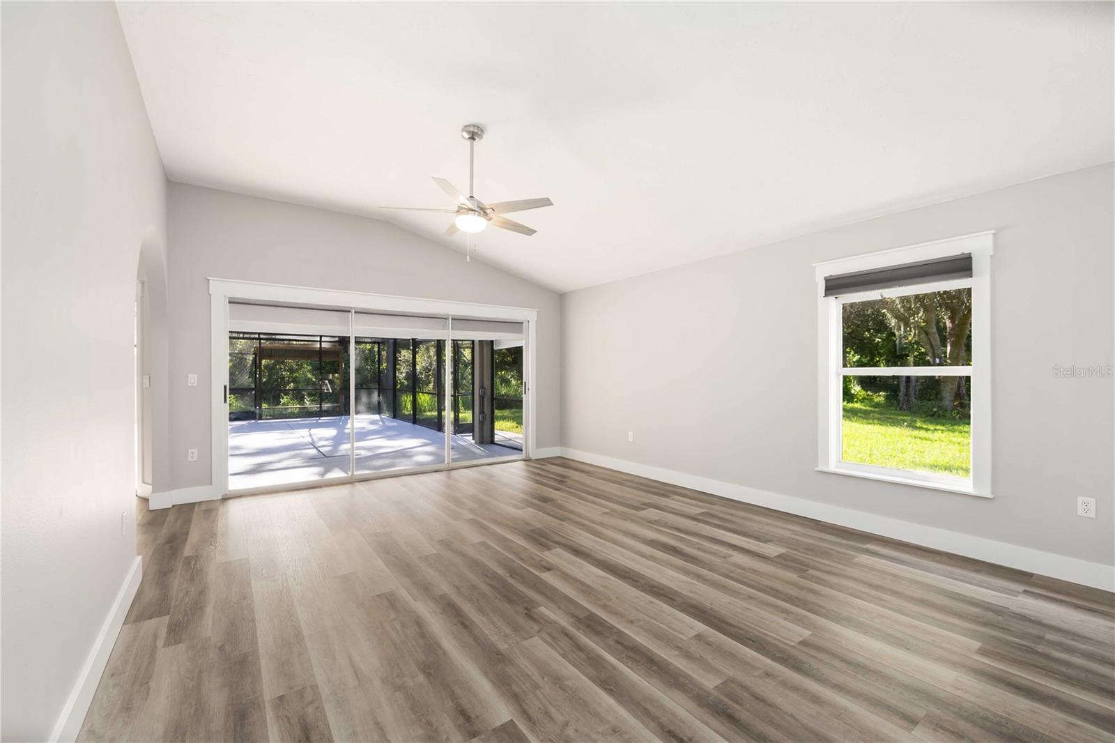Image 6 of 30 For 4715 Tivoli Avenue