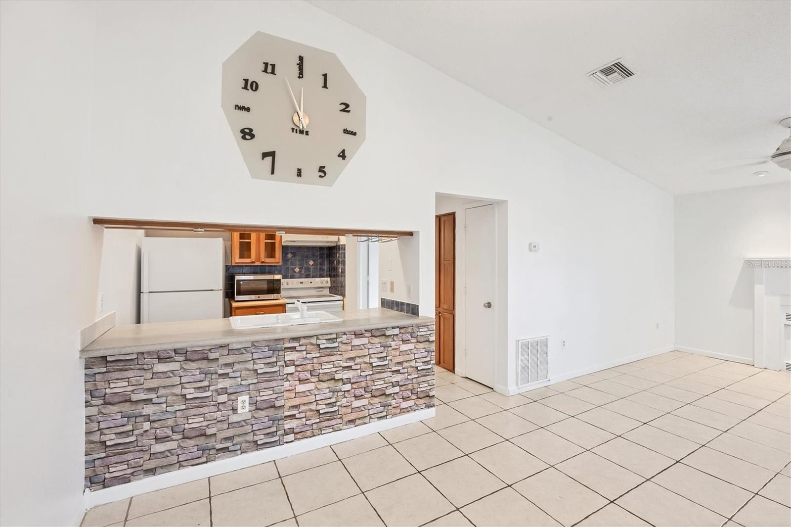 Image 13 of 38 For 3742 59th Avenue W
