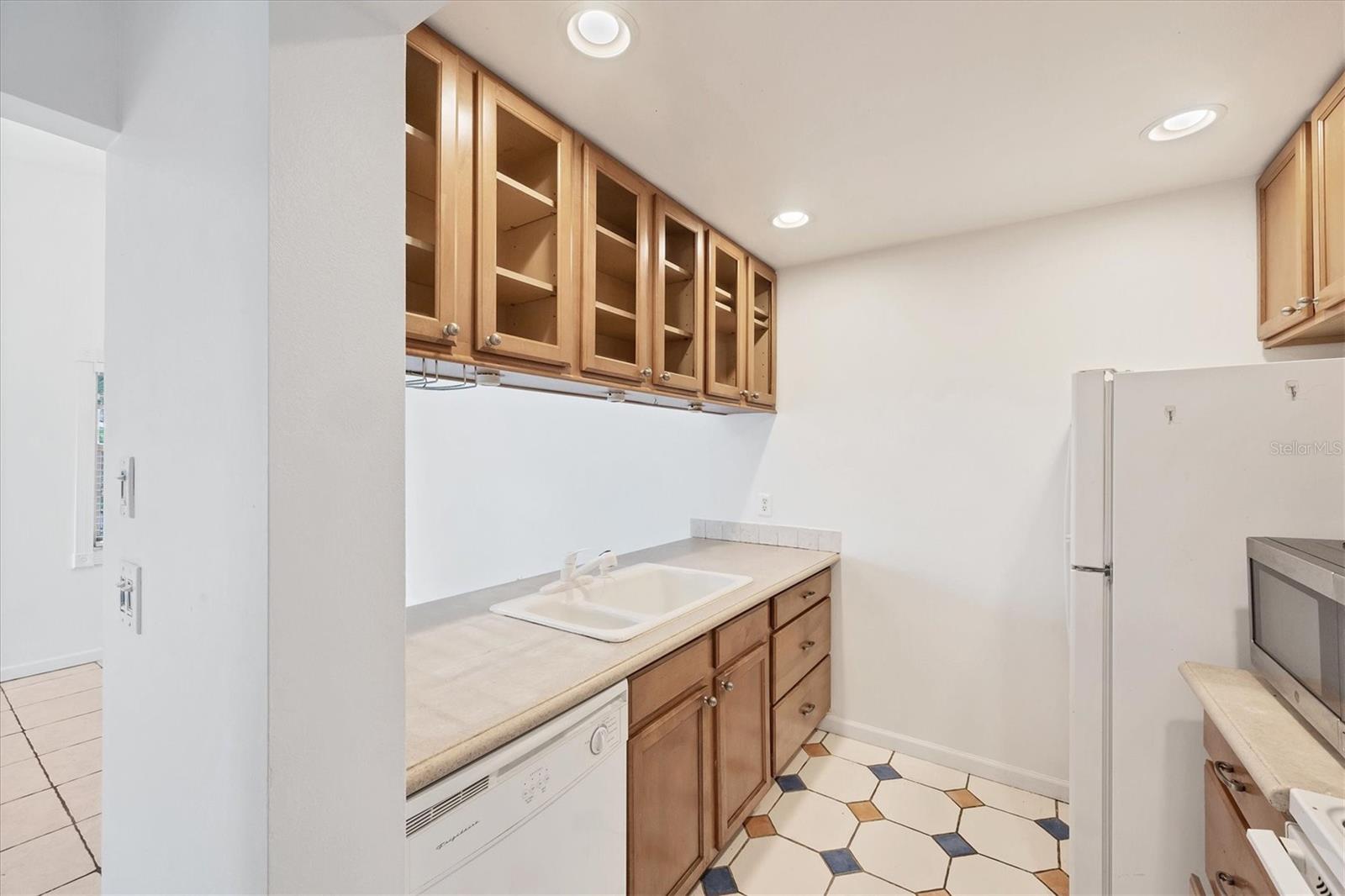 Image 14 of 38 For 3742 59th Avenue W