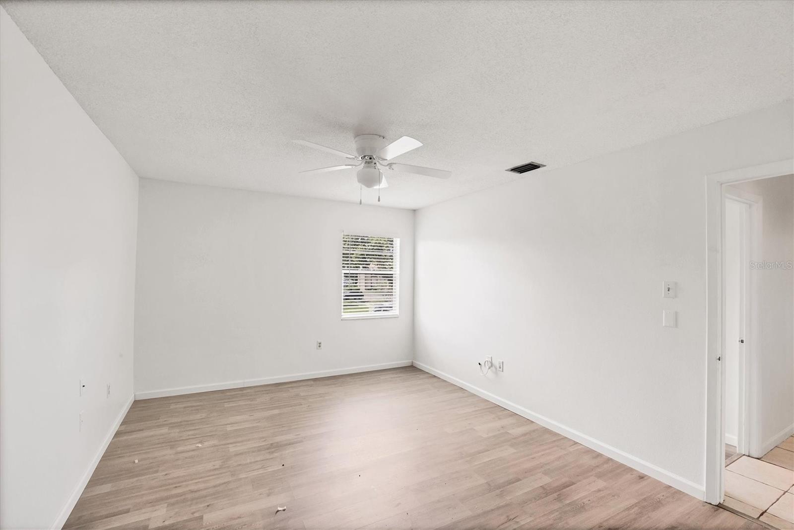 Image 18 of 38 For 3742 59th Avenue W
