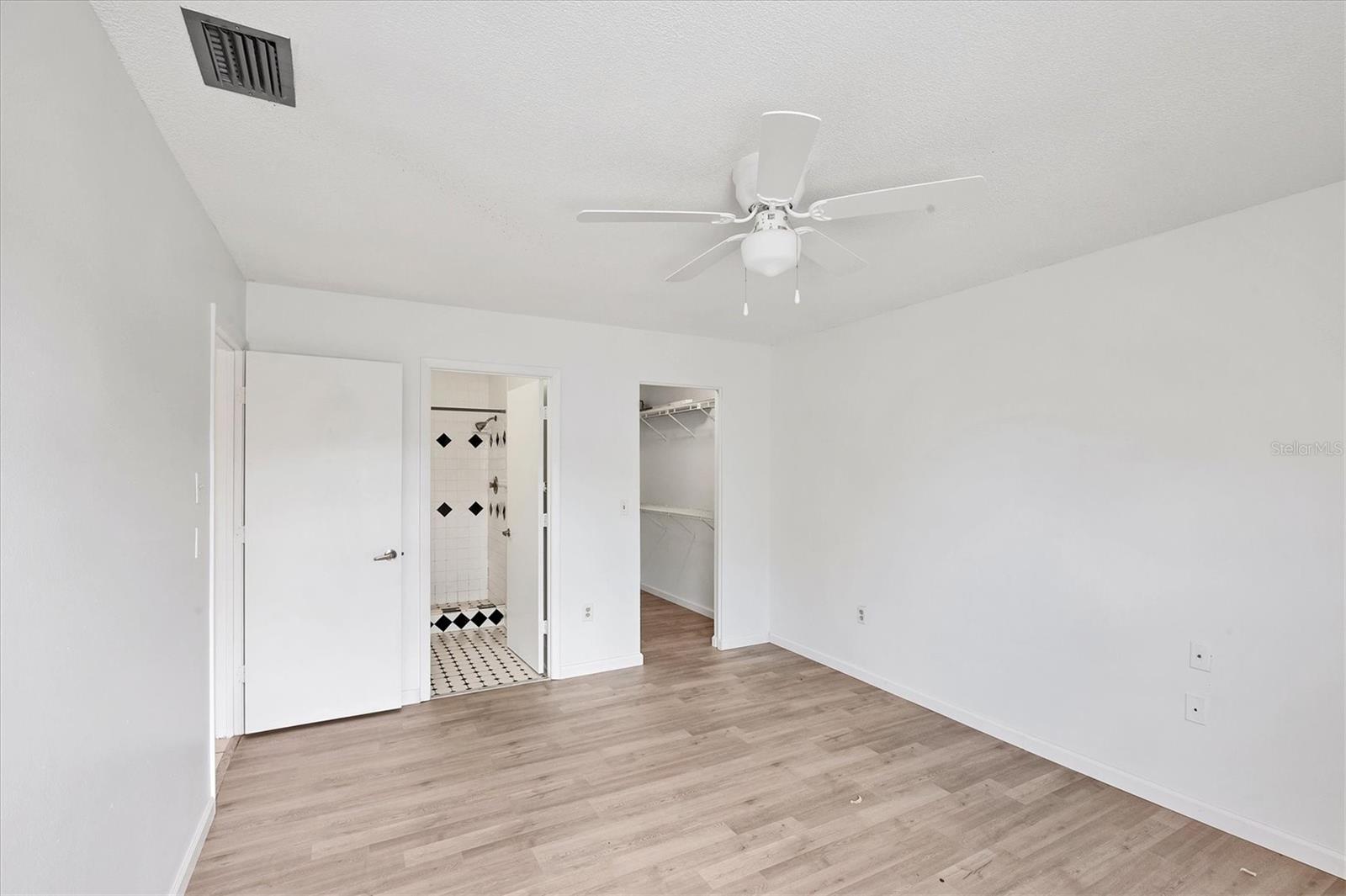 Image 19 of 38 For 3742 59th Avenue W