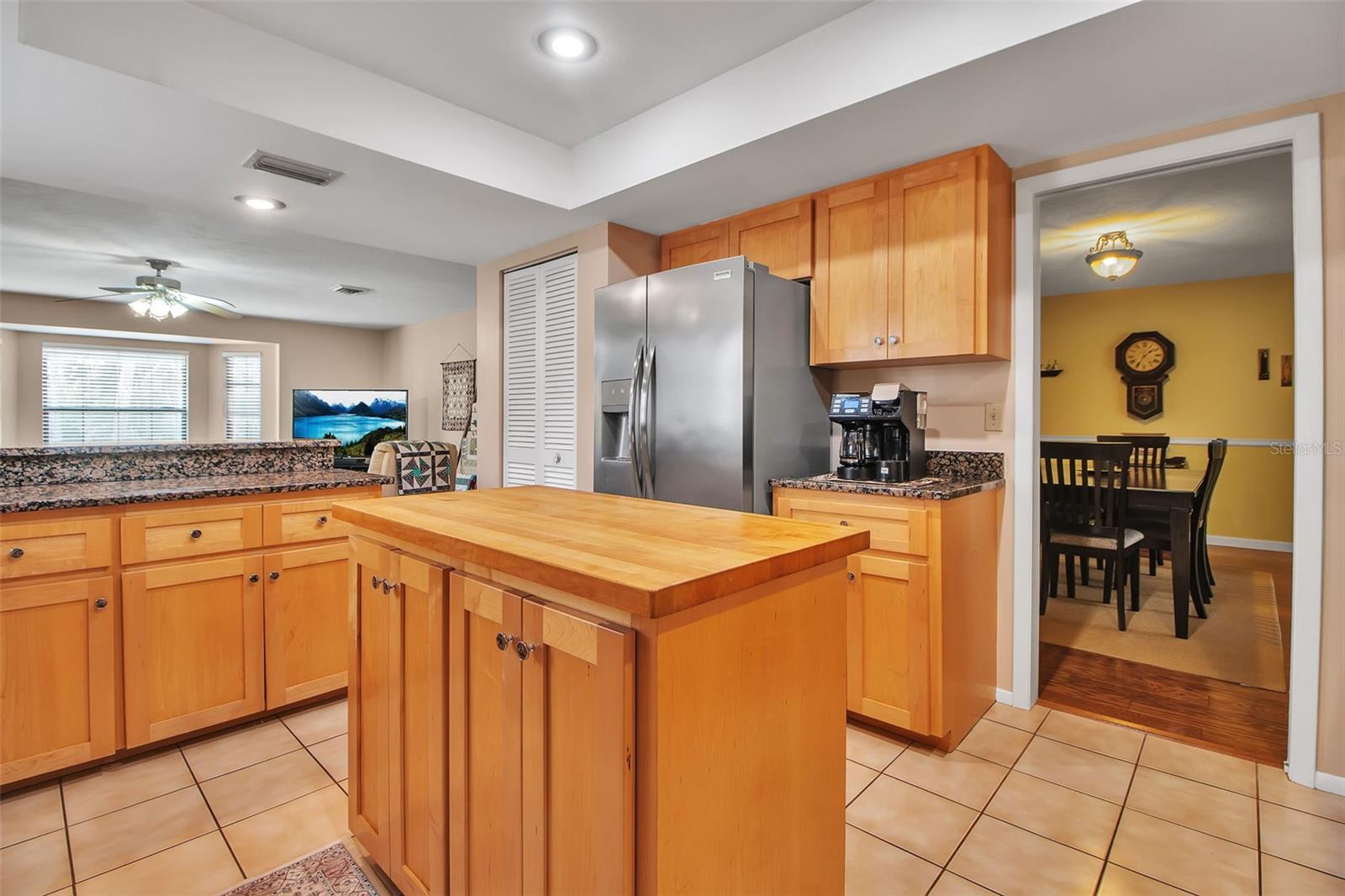 Image 18 of 84 For 6700 Shetland Way