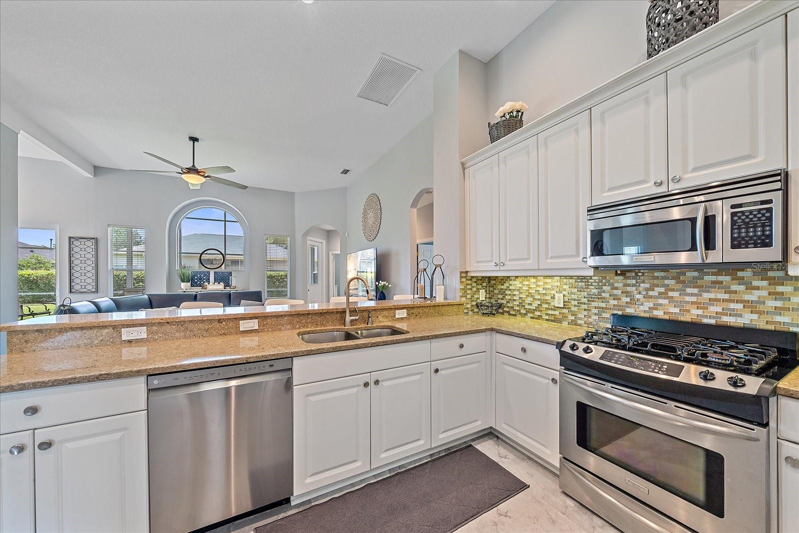 Image 5 of 40 For 8015 Spring Marsh Drive