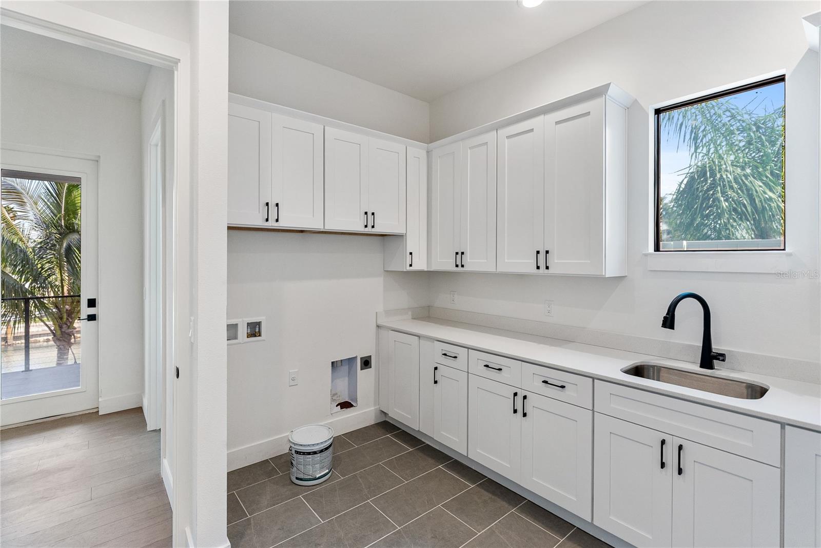 Image 30 of 89 For 569 Bayview Drive