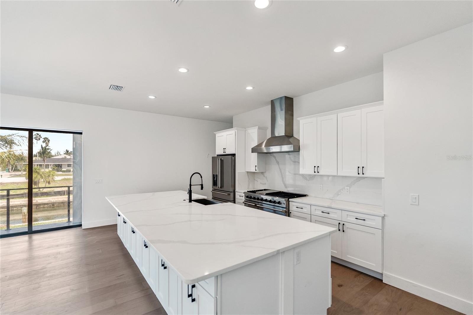 Image 43 of 89 For 569 Bayview Drive