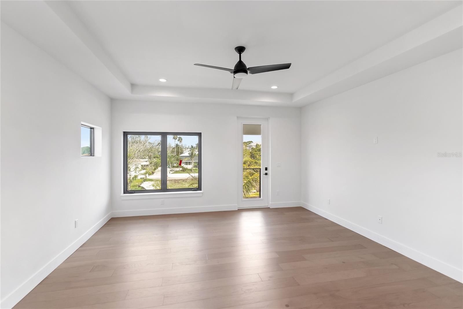 Image 64 of 89 For 569 Bayview Drive
