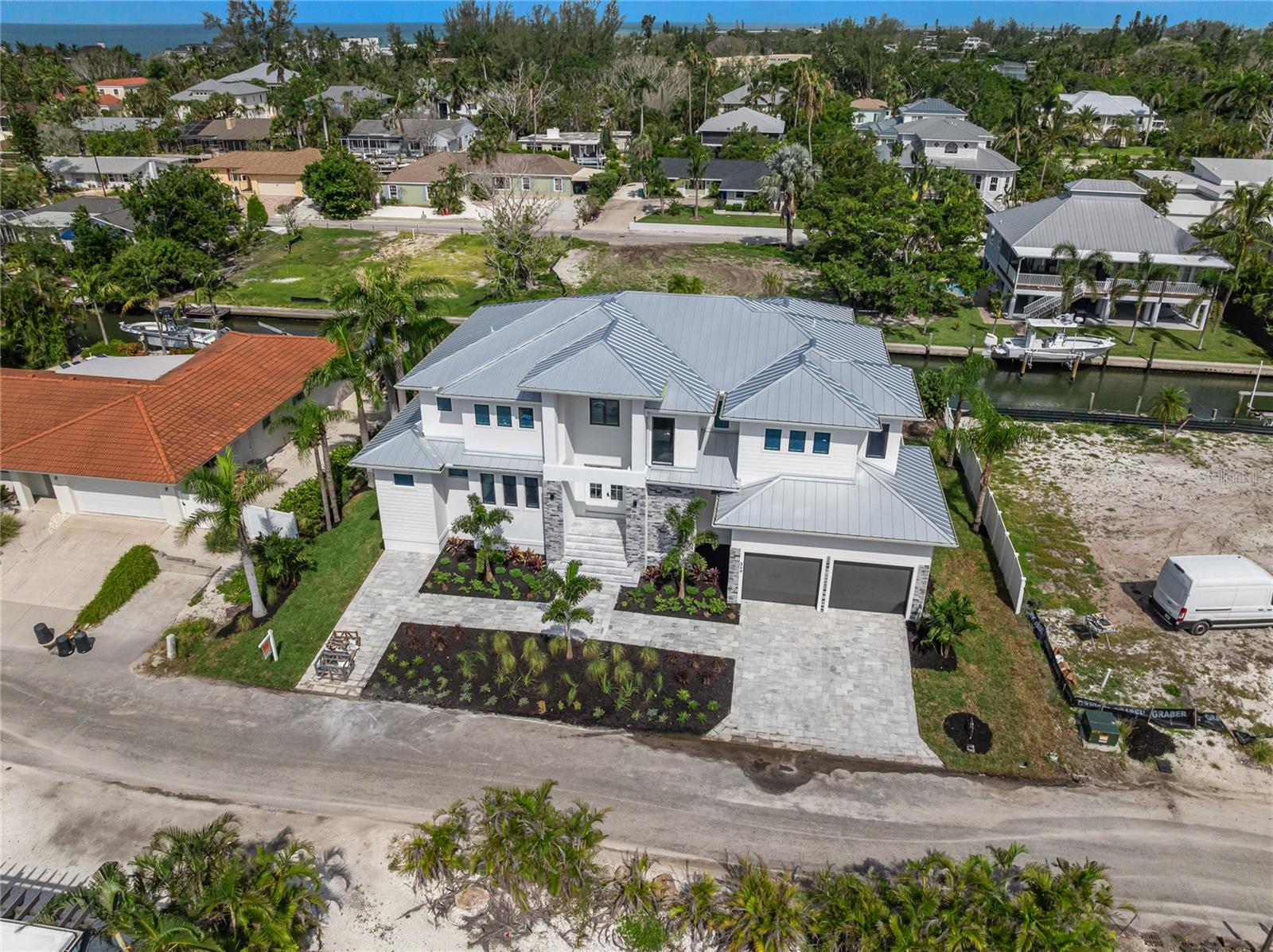 Image 82 of 89 For 569 Bayview Drive