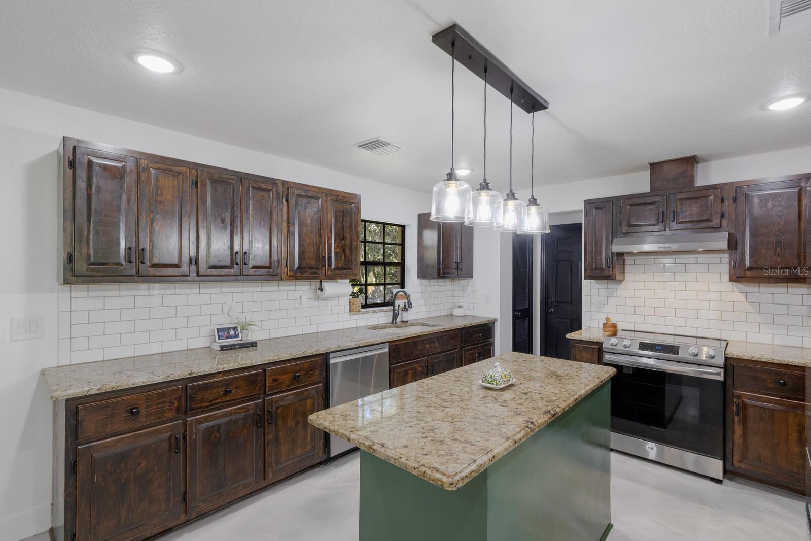 Image 21 of 63 For 11414 Donneymoor Drive