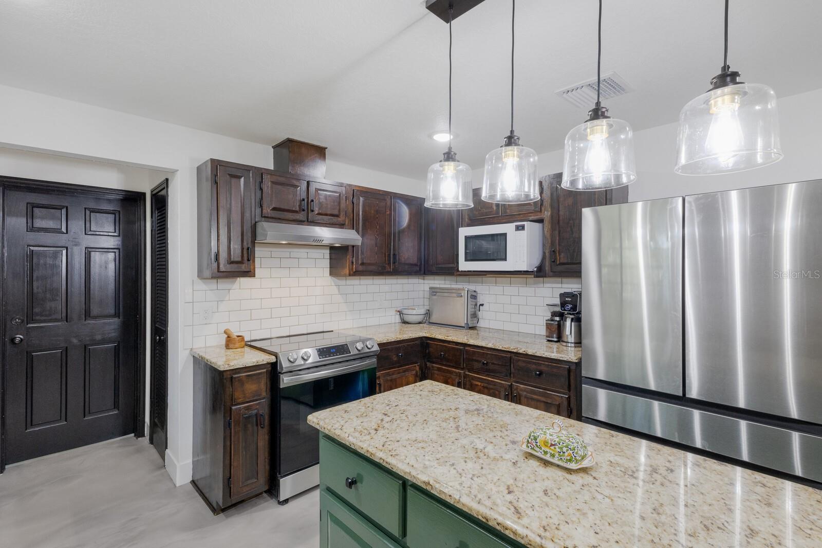 Image 22 of 63 For 11414 Donneymoor Drive