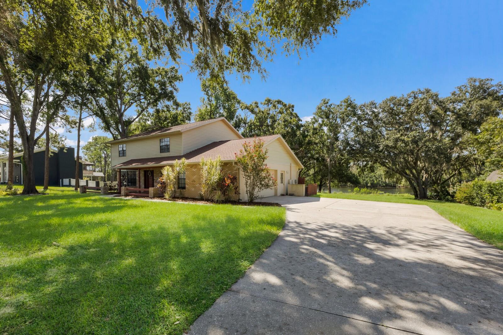 Image 3 of 63 For 11414 Donneymoor Drive