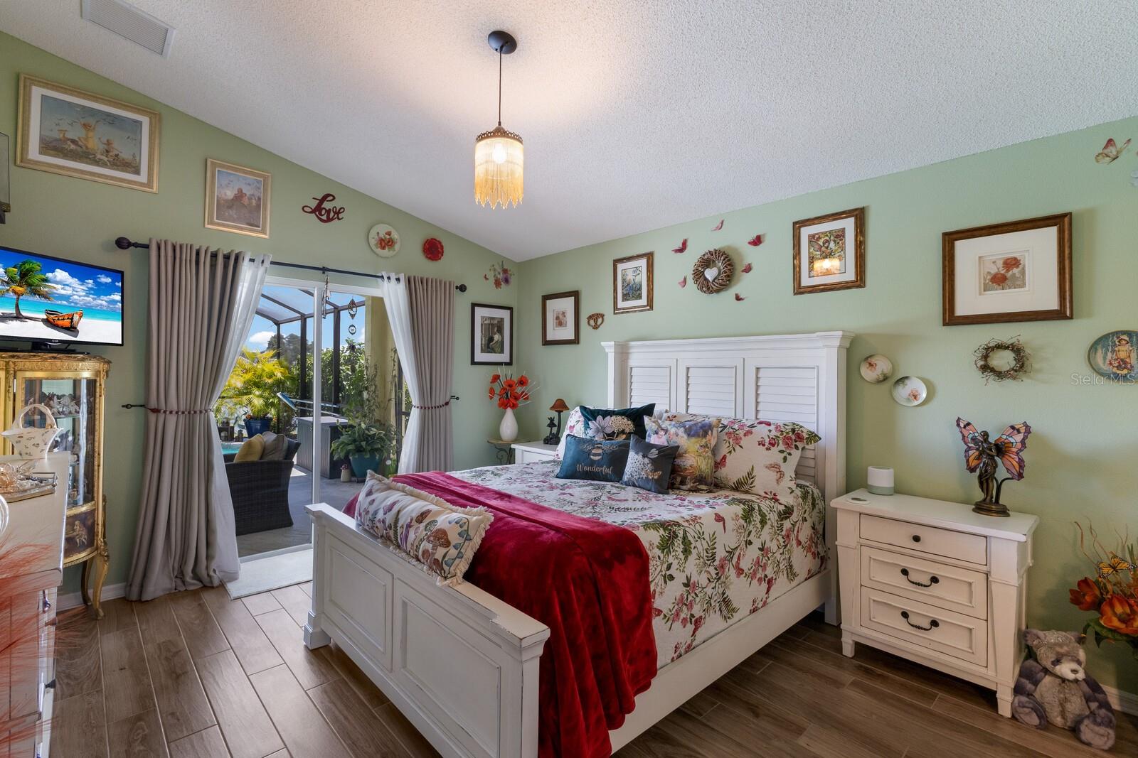 Image 34 of 73 For 4487 Sanibel Way
