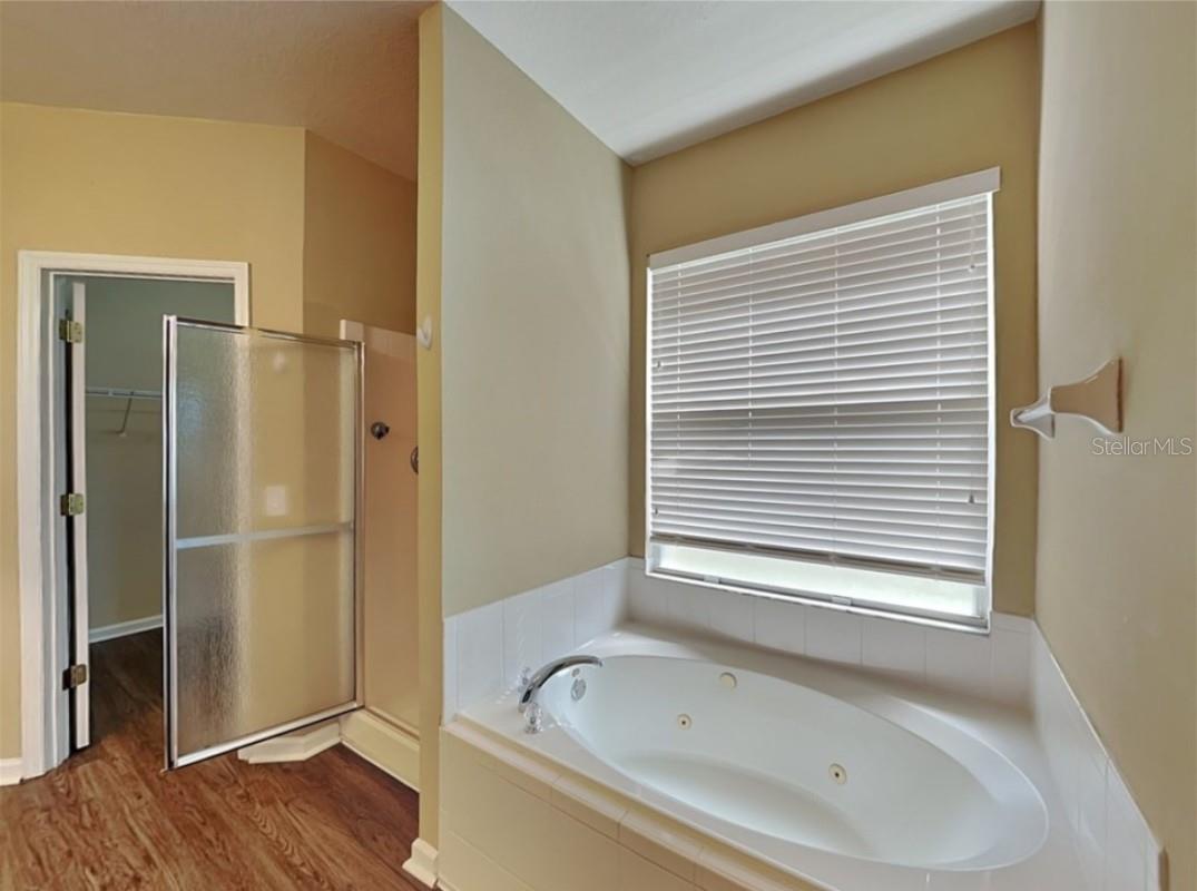 Image 5 of 8 For 1836 Tangledvine Drive