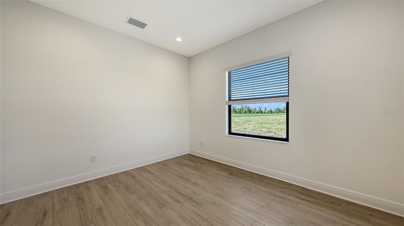 Image 8 of 46 For 2234 Lady Palm Loop