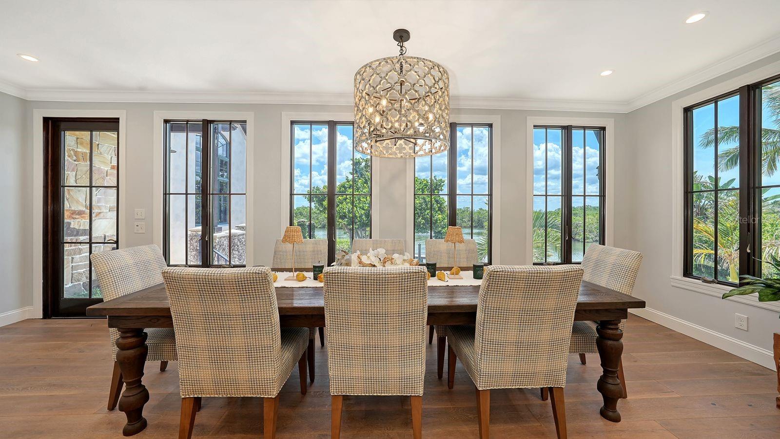 Image 18 of 70 For 265 Cedar Park Circle
