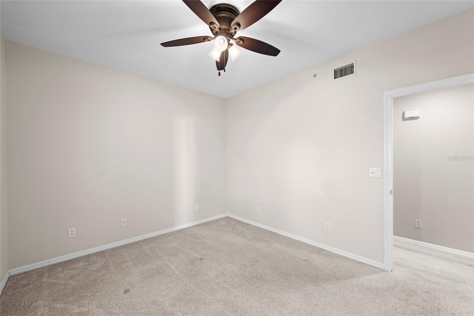 Image 22 of 42 For 6651 Pineview Terrace