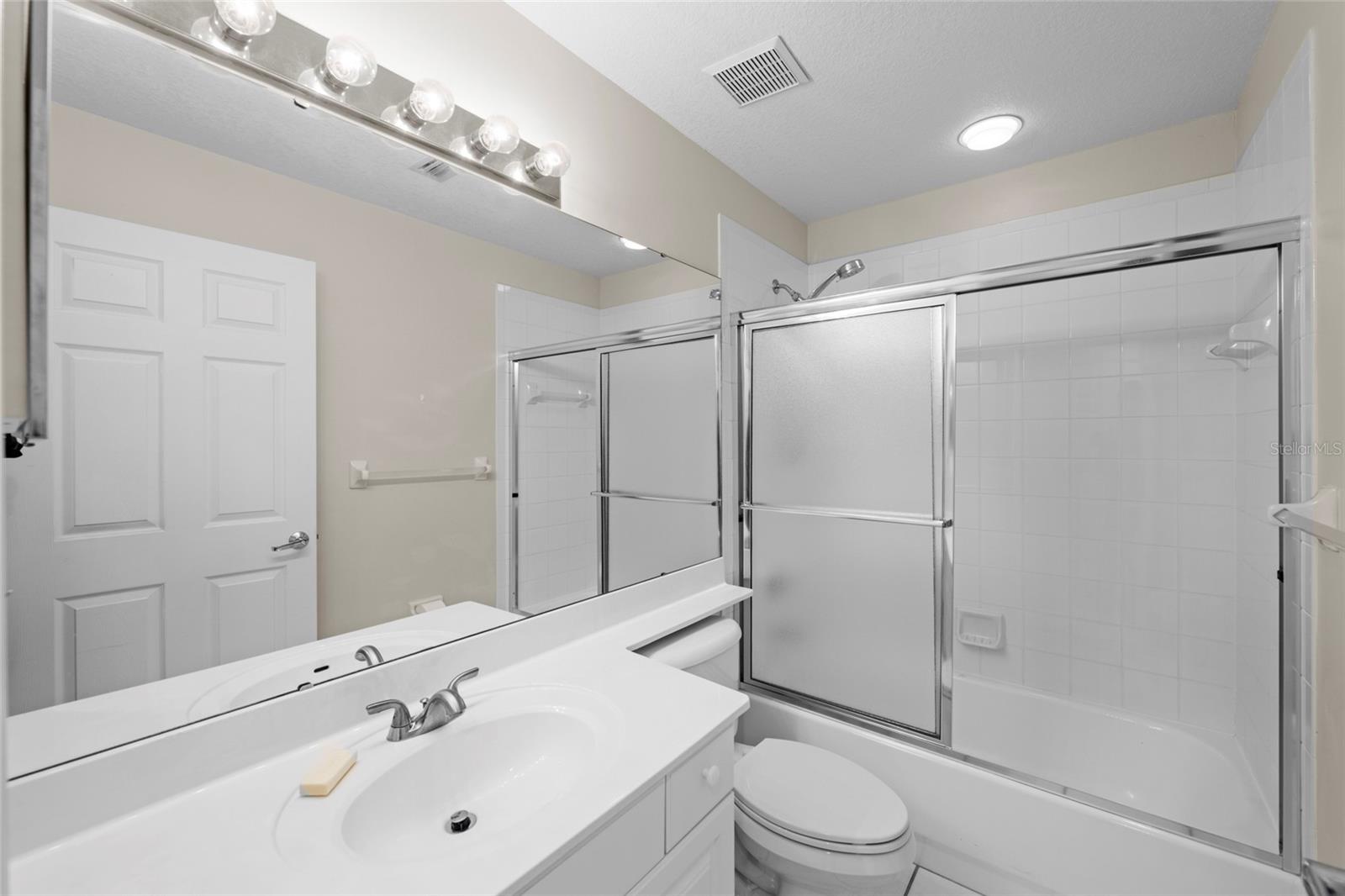 Image 23 of 42 For 6651 Pineview Terrace
