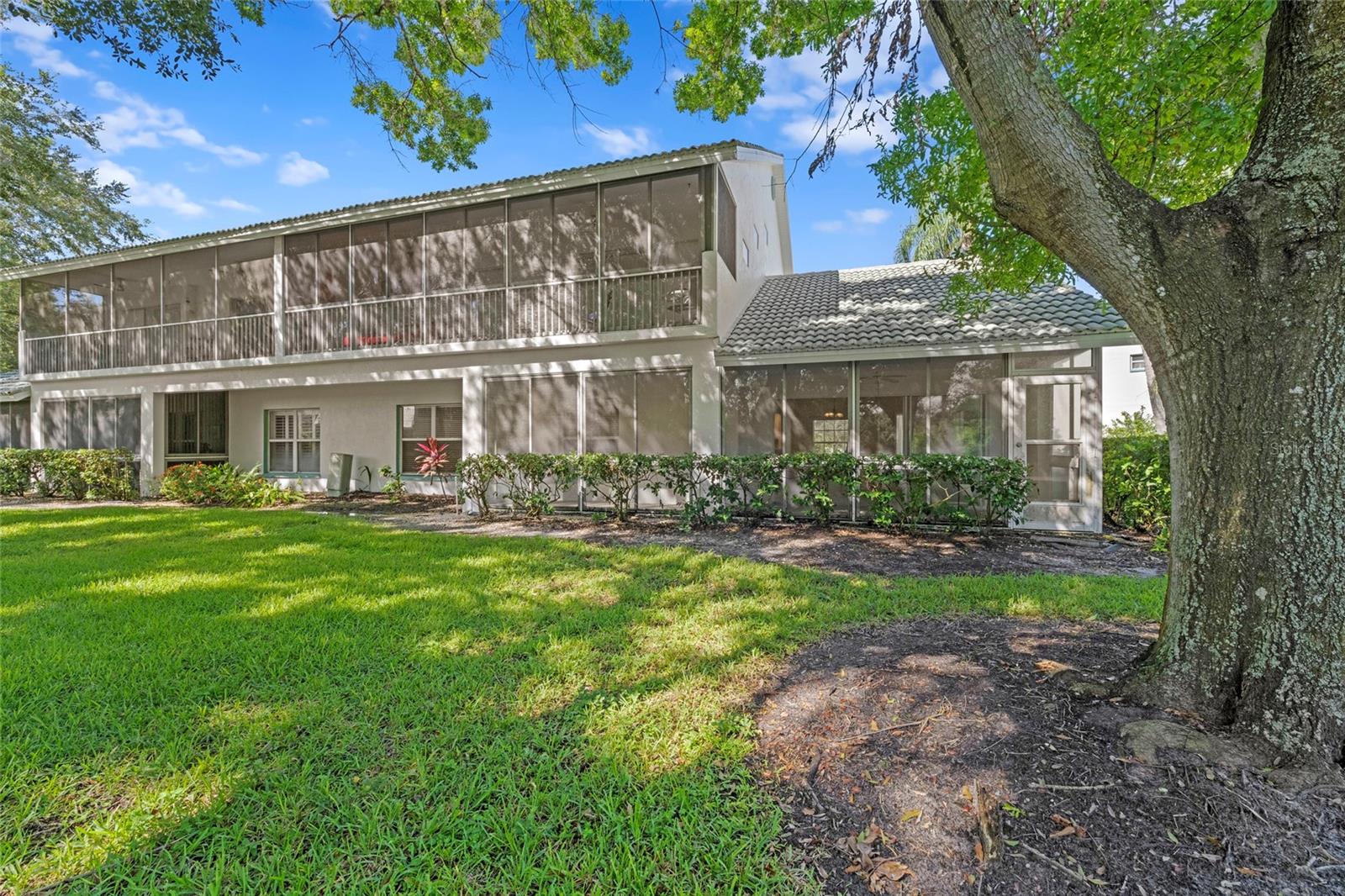 Image 35 of 42 For 6651 Pineview Terrace