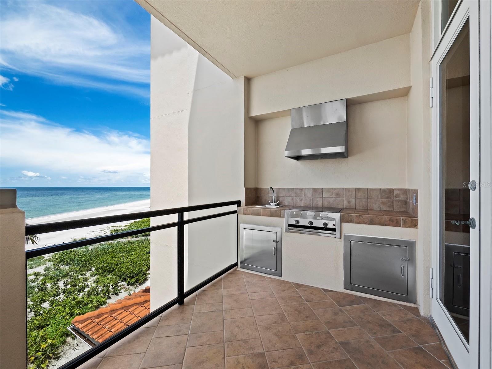 Image 18 of 76 For 2333 Gulf Of Mexico Drive 1a3