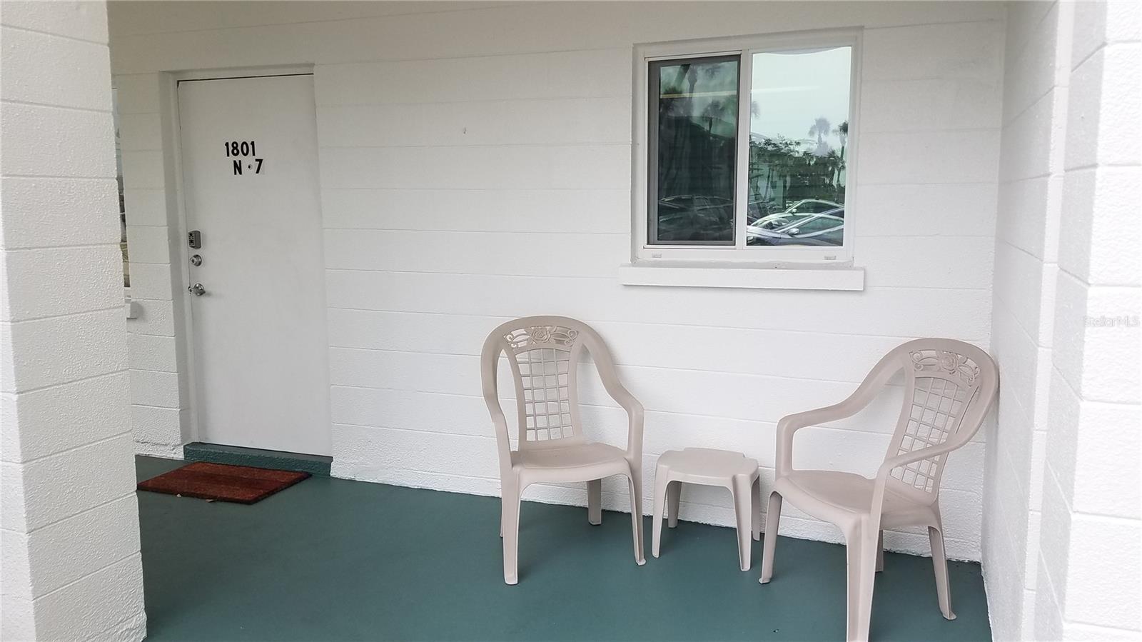 Image 2 of 24 For 1801 Restful Drive N7