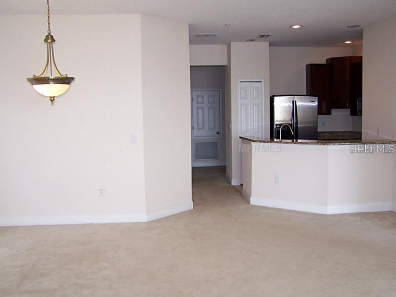 Image 6 of 14 For 3560 Parkridge Circle 30-204