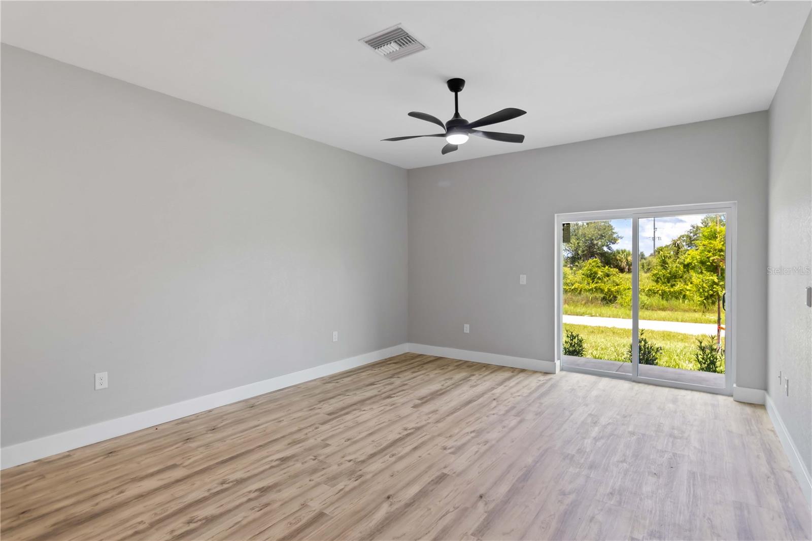 Image 10 of 29 For 10181 Amicola Street