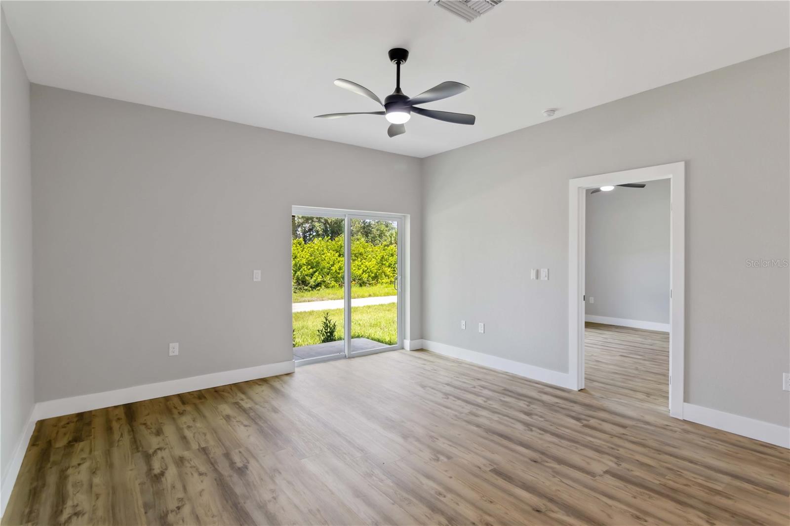 Image 11 of 29 For 10181 Amicola Street