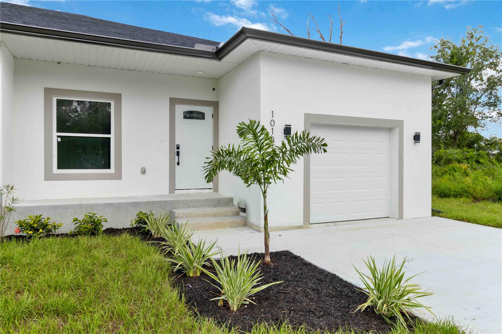 Image 3 of 29 For 10181 Amicola Street