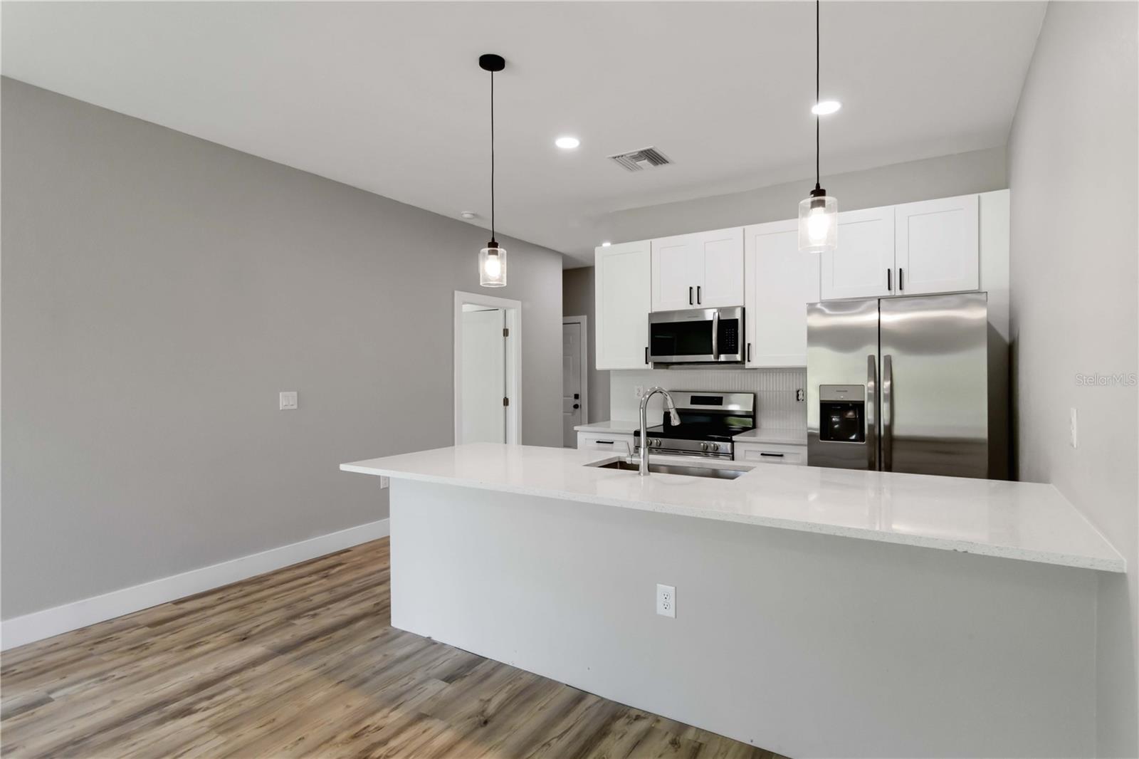 Image 7 of 29 For 10181 Amicola Street