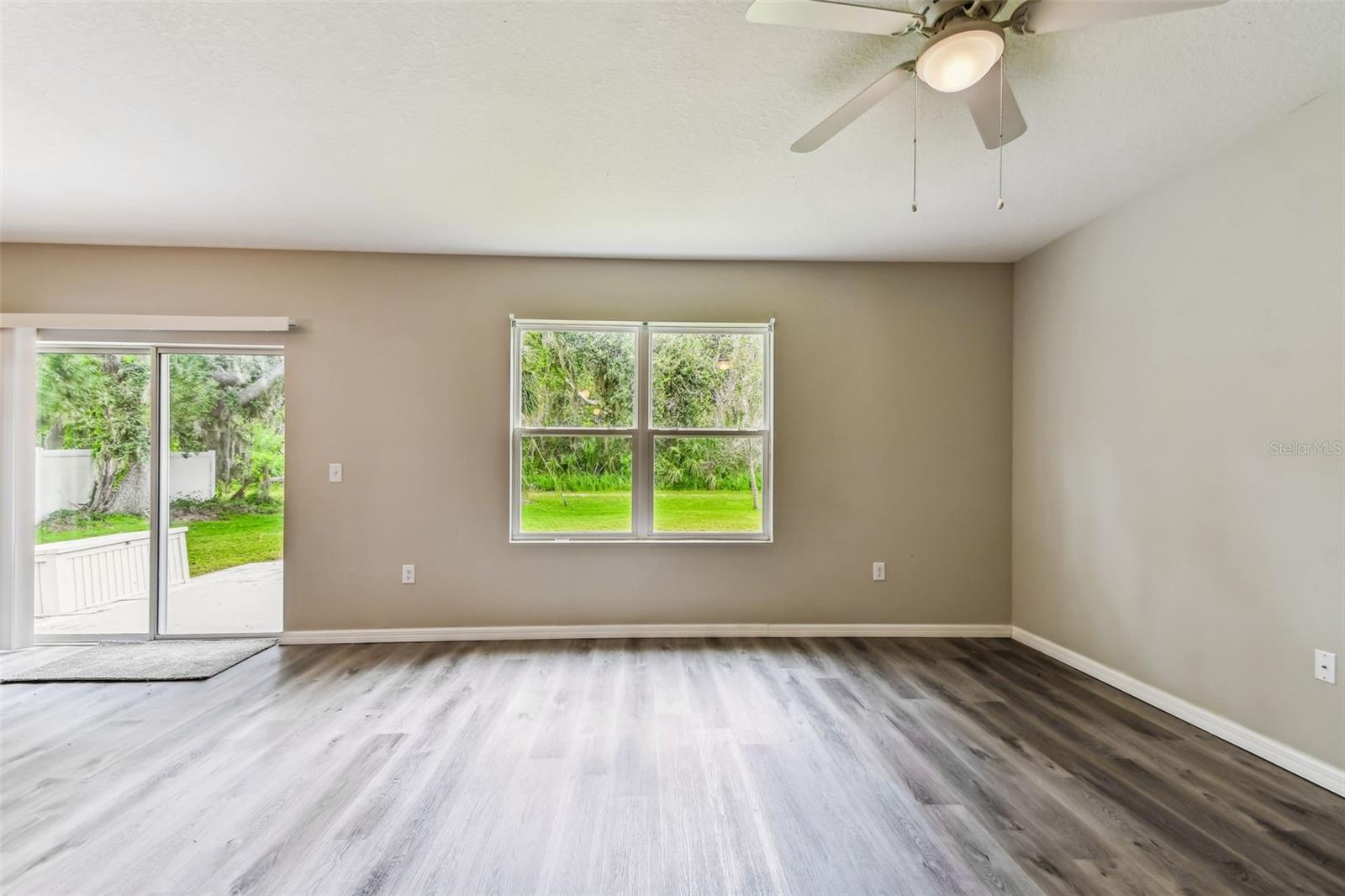 Image 15 of 42 For 7005 57th Terrace E