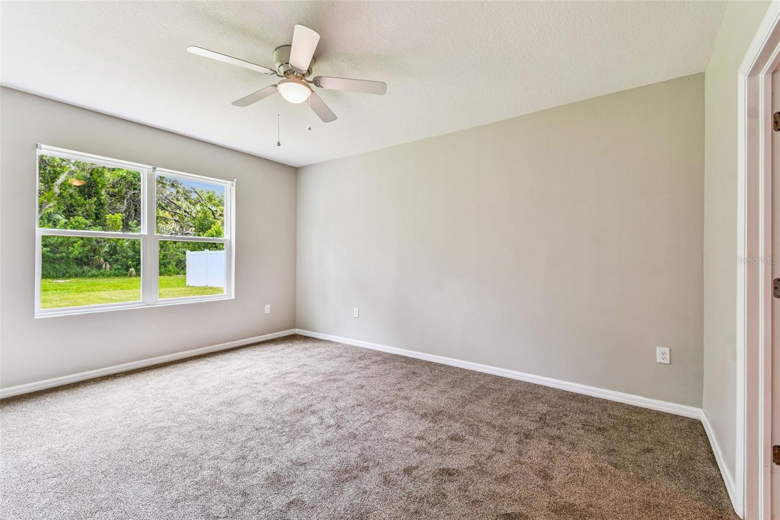 Image 17 of 42 For 7005 57th Terrace E
