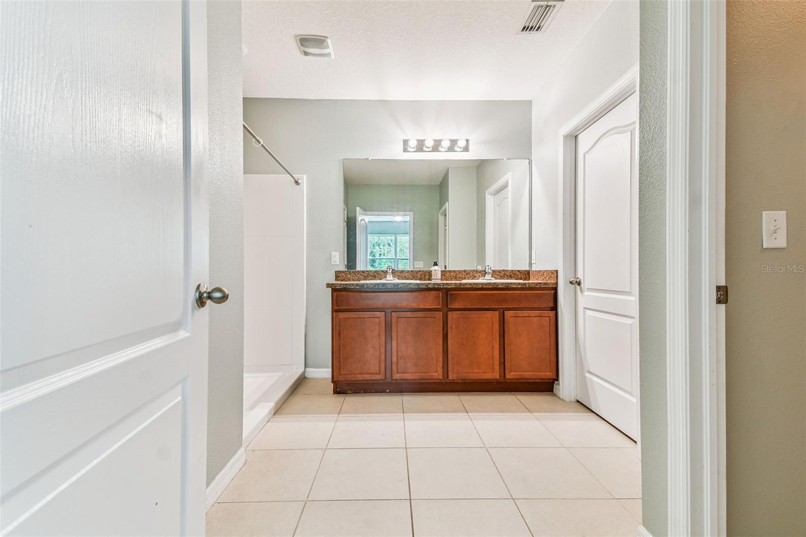Image 18 of 42 For 7005 57th Terrace E